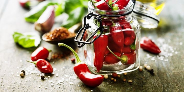 The Foods to Avoid and Opt for before Bedtime Spicy foods