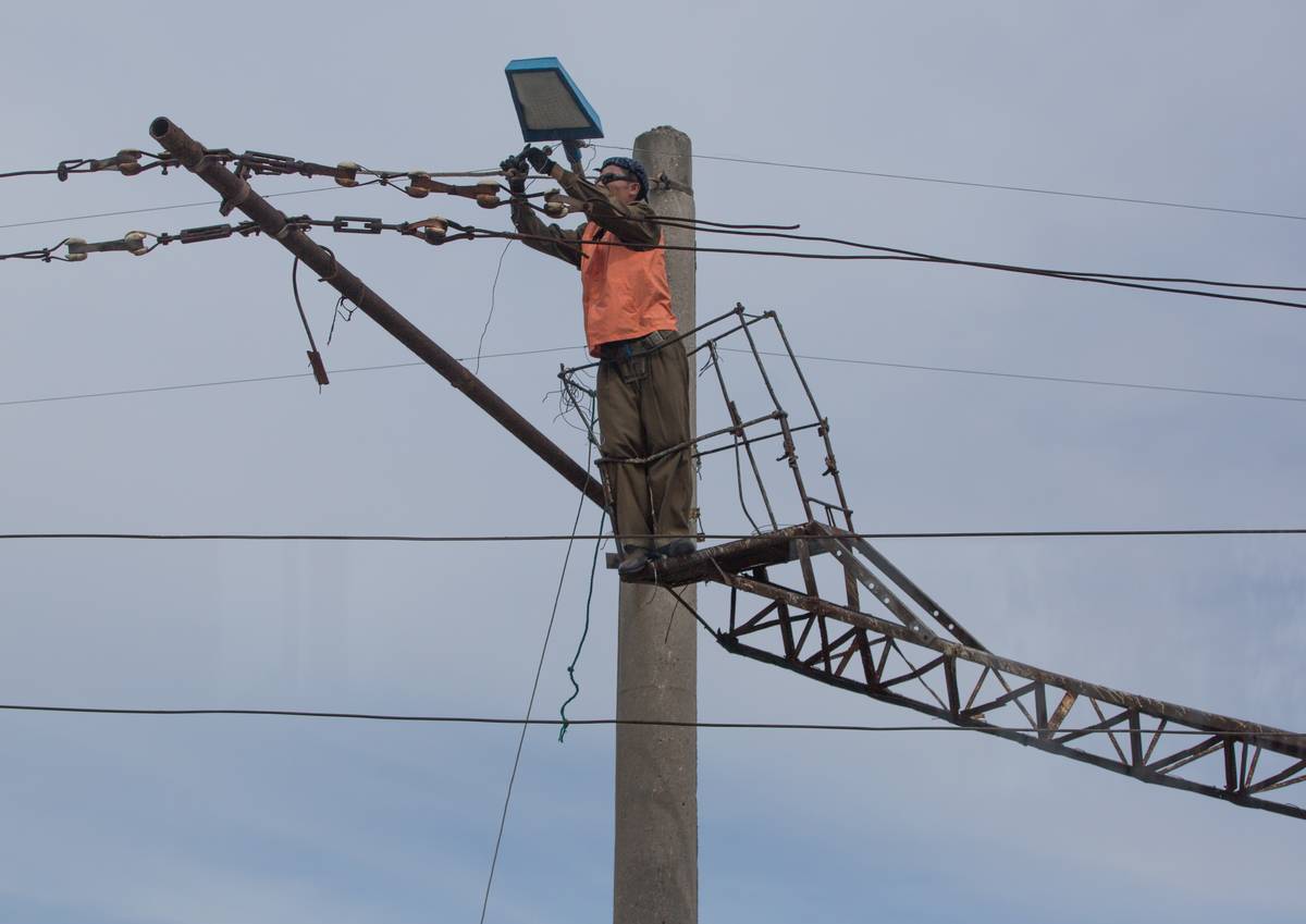 The Worker Acts As A Transmitter, Of Sorts