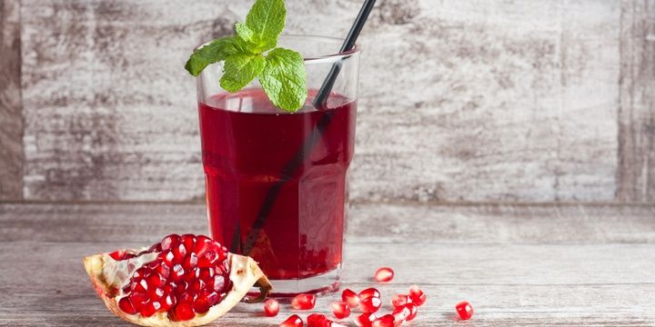 Fight High Cholesterol with These 5 Foods Pomegranate juice