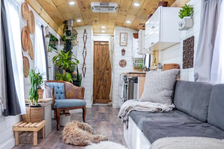 School bus dream home travel