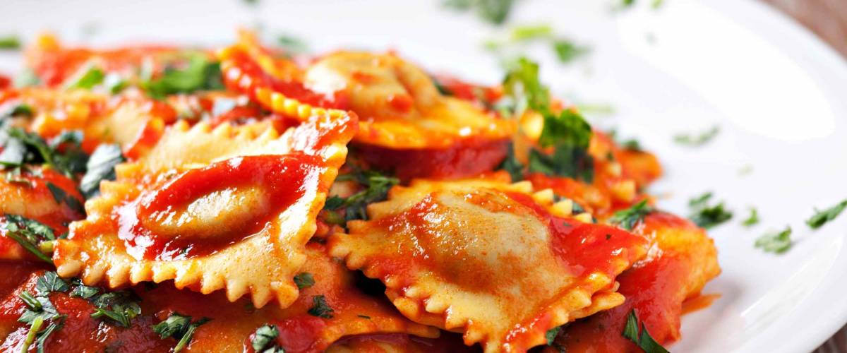 Ravioli with tomato sauce